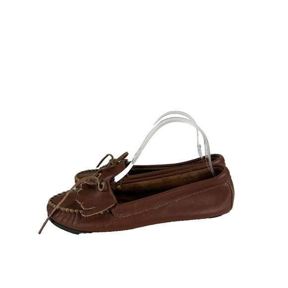 Minnetonka Moccasins Women's 7.5 M Brown Leather Rubber Sole Kiltie Moc Toe - Picture 2 of 7